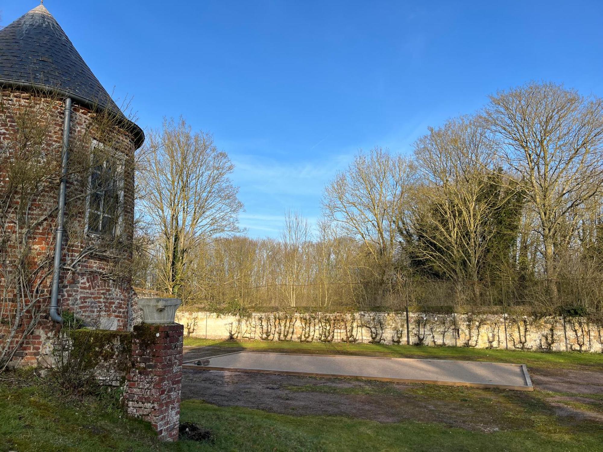 Gite De L'Abbaye D'Etrun Exteriör bild